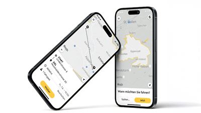 Deux smartphones sur l'écran desquels est affichée l’application PubliCar.