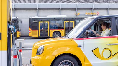 taxi londonien électrique de CarPostal